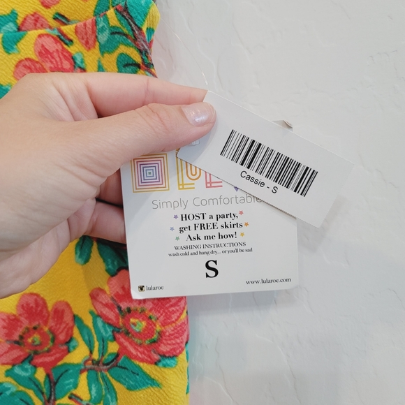 NWT LulaRoe Cassie Floral Pencil Skirt Size Small - Picture 6 of 10